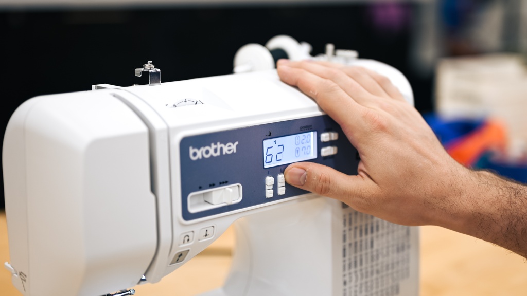 Brother XR9550 Computerized Sewing and Quilting MachineBrother XR9550 Computerized Sewing and Quilting Machine