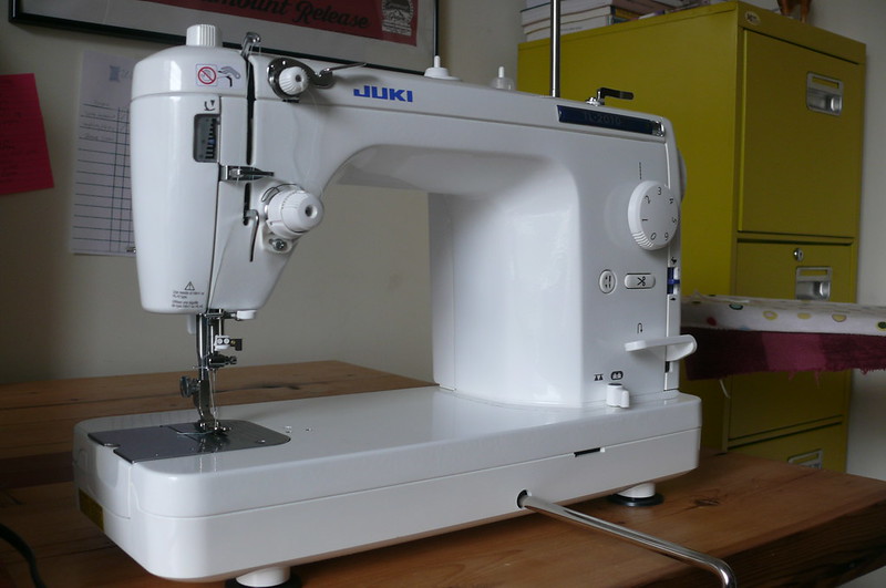 JUKI TL-2000Qi Sewing and Quilting Machine - Review