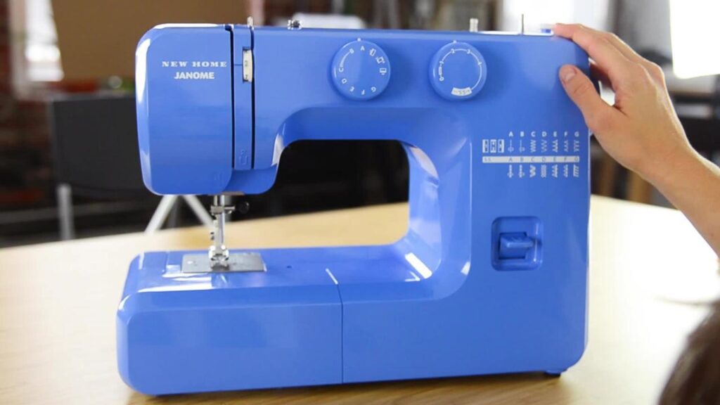 Janome Blue Couture Easy-to-Use Sewing Machine - Review