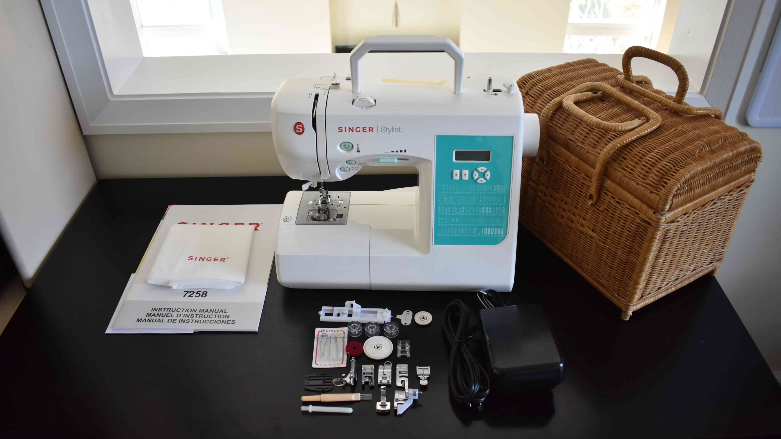 SINGER 7258 Sewing & Quilting Machine - Review