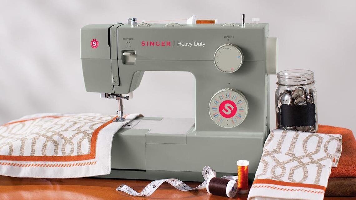 SINGER Heavy Duty 4452 Sewing Machine , Gray - Review